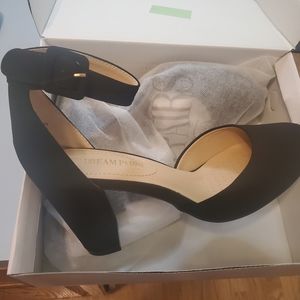 Women's Black Closed Toe Chunky Heels